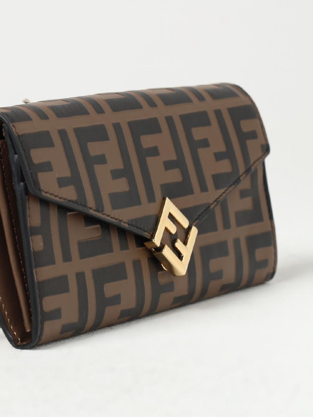 Giglio Borsa wallet Diamonds Fendi in pelle con FF all over Italia