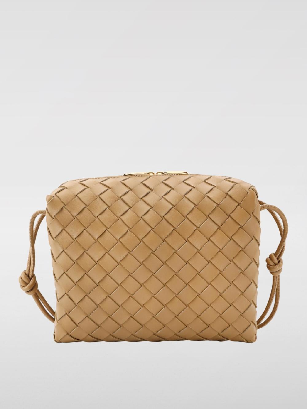 Giglio Borsa Loop Camera Bag Bottega Veneta in nappa intrecciata Affare Del Giorno