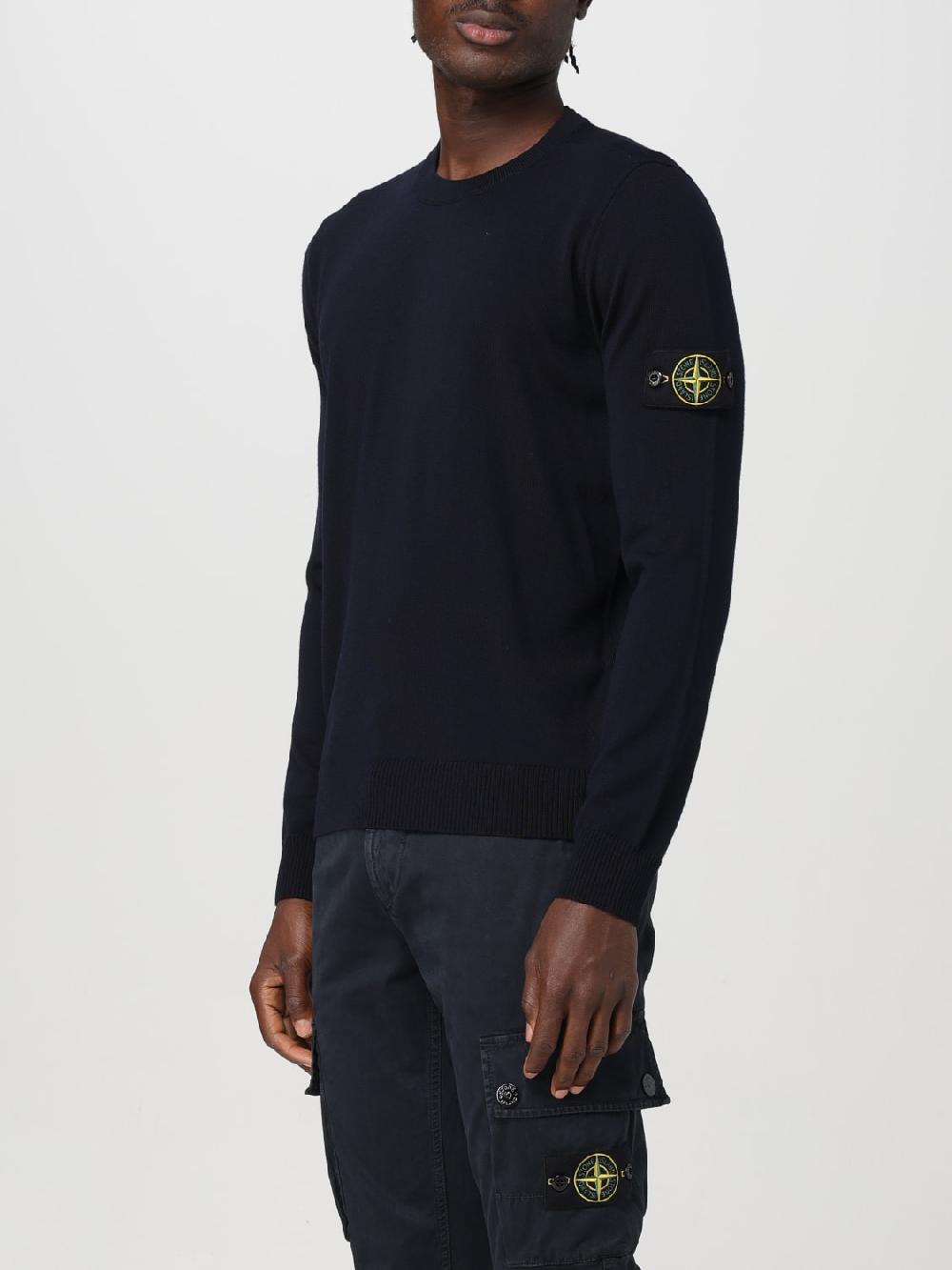 Giglio Maglia basic Stone Island in lana vergine Consegna Veloce