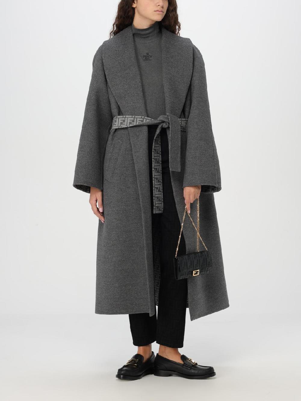 Giglio Cappotto Fendi in lana vergine 2025