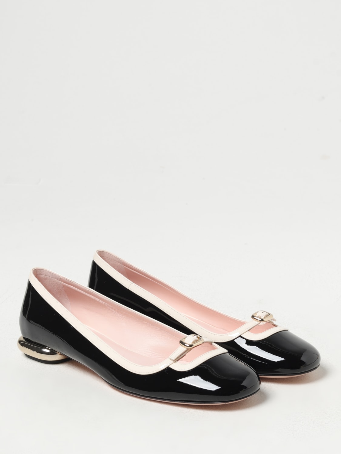 Giglio Ballerina Roger Vivier in vernice In Vendita