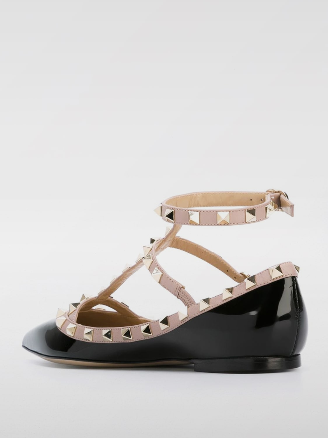 Giglio Ballerina Rockstud Valentino Garavani in vernice Prezzo di fabbrica