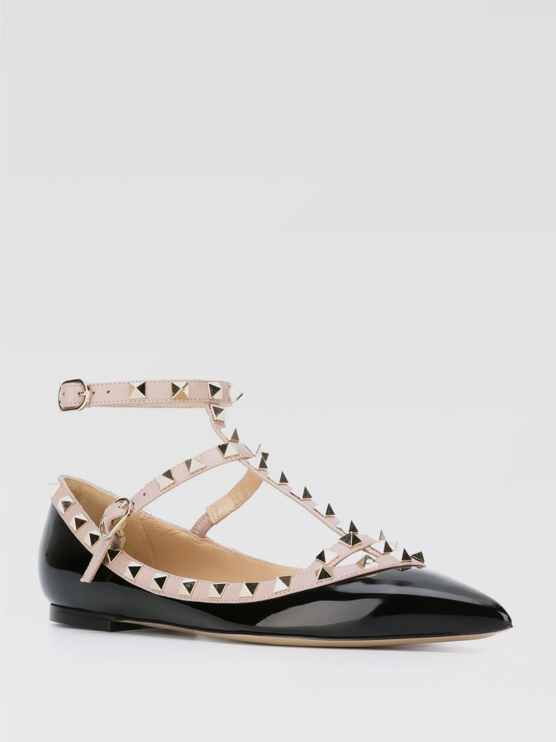 Giglio Ballerina Rockstud Valentino Garavani in vernice Prezzo di fabbrica