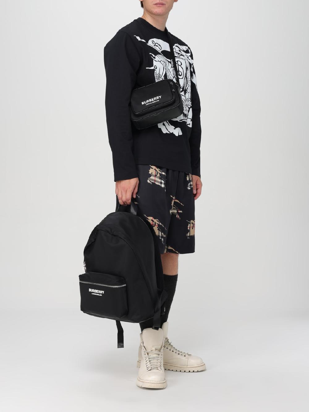 Giglio Borsa Burberry in nylon Fino al 65% di sconto