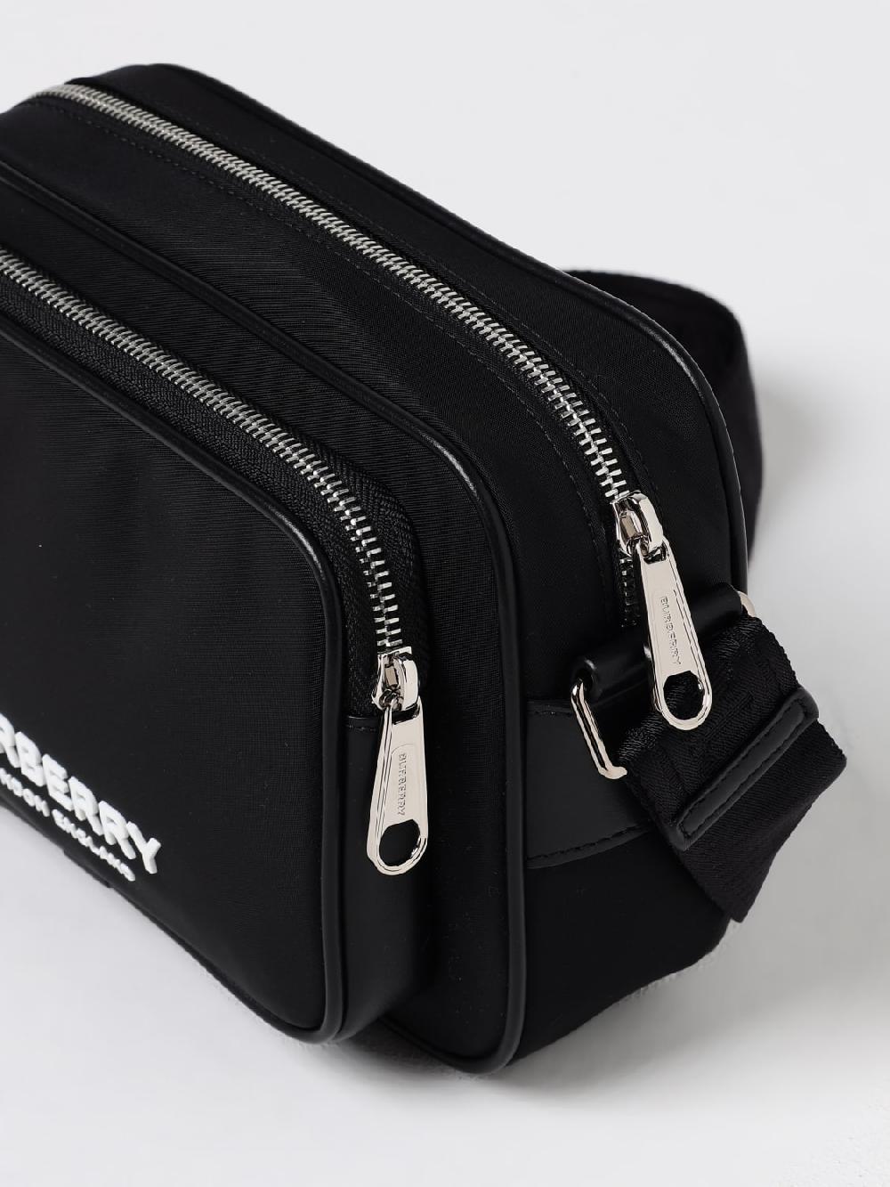 Giglio Borsa Burberry in nylon Fino al 65% di sconto