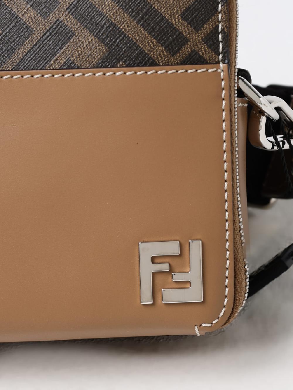 Giglio Borsa Squared FF Fendi in pelle e tela FF Limitato a 3 giorni