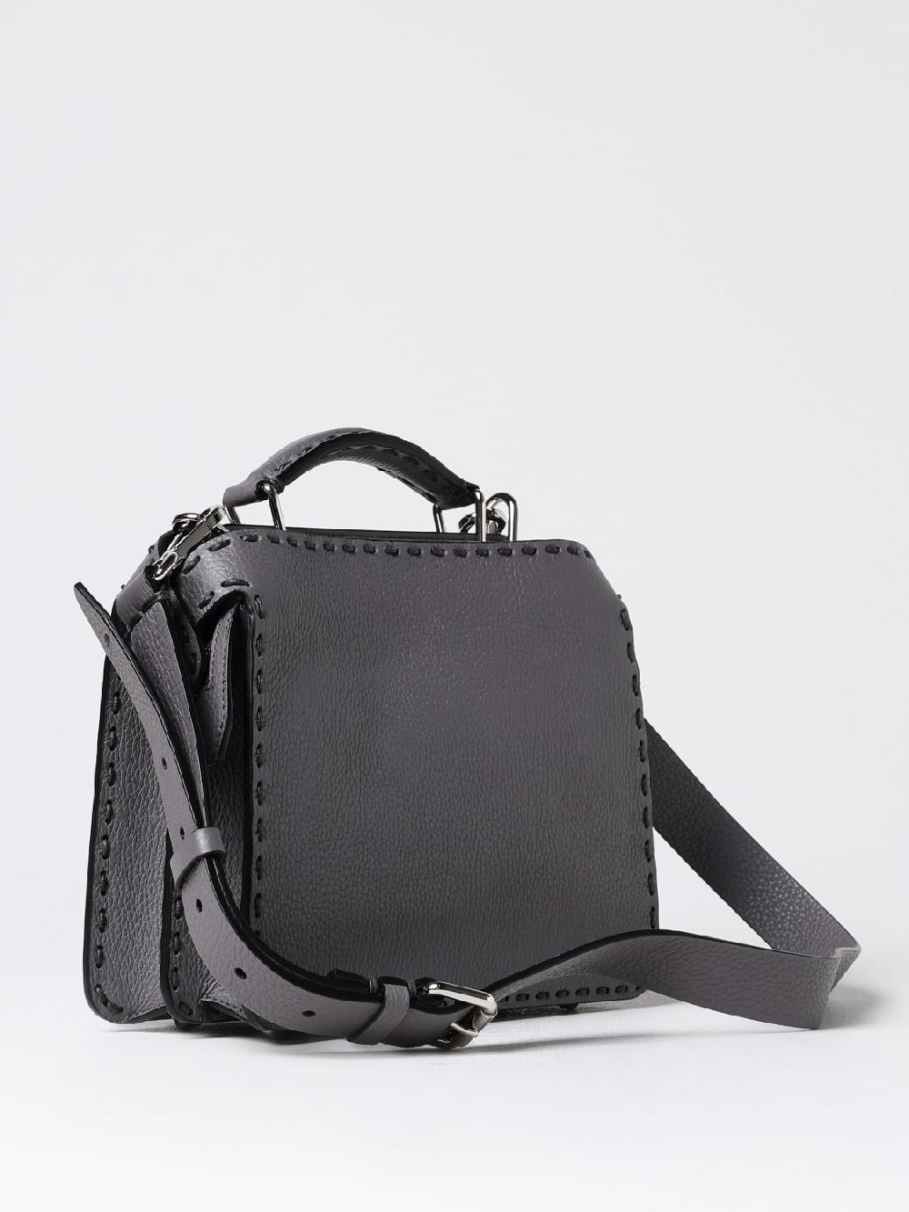 Giglio Borsa Peekaboo Fendi in pelle a grana Nuovo