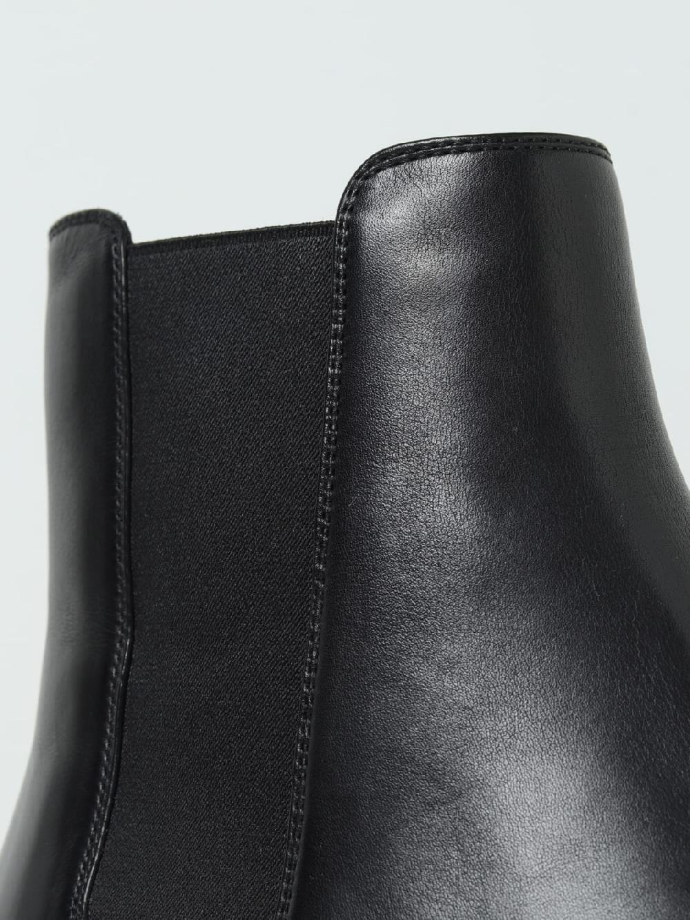 Giglio Stivaletto Saint Laurent in pelle Smaltimento dello stoccaggio