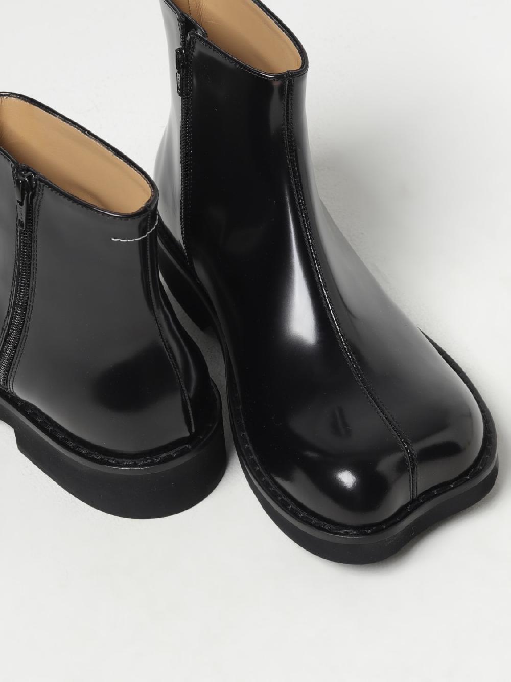 Giglio Stivaletto Anatomic Tabi MM6 Maison Margiela in pelle spazzolata Bestseller