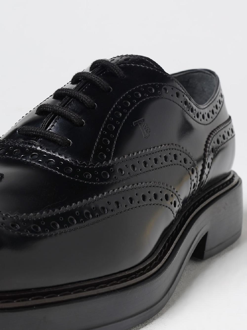 Giglio Derby Tod's in pelle spazzolata con motivo brogue 50% di sconto con spedizione gratuita