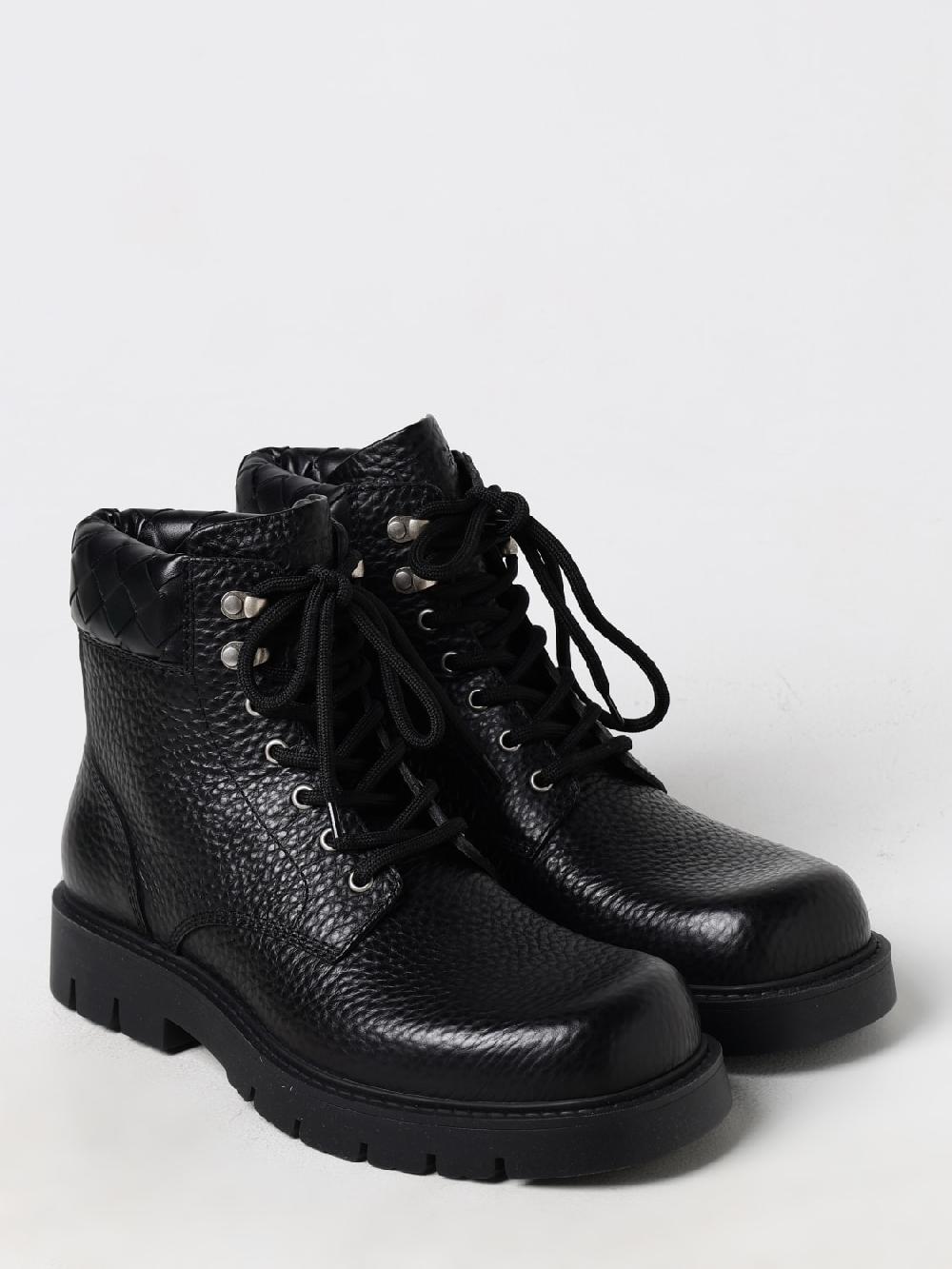 Giglio Stivaletto Haddock Bottega Veneta in pelle a grana Shopping Online
