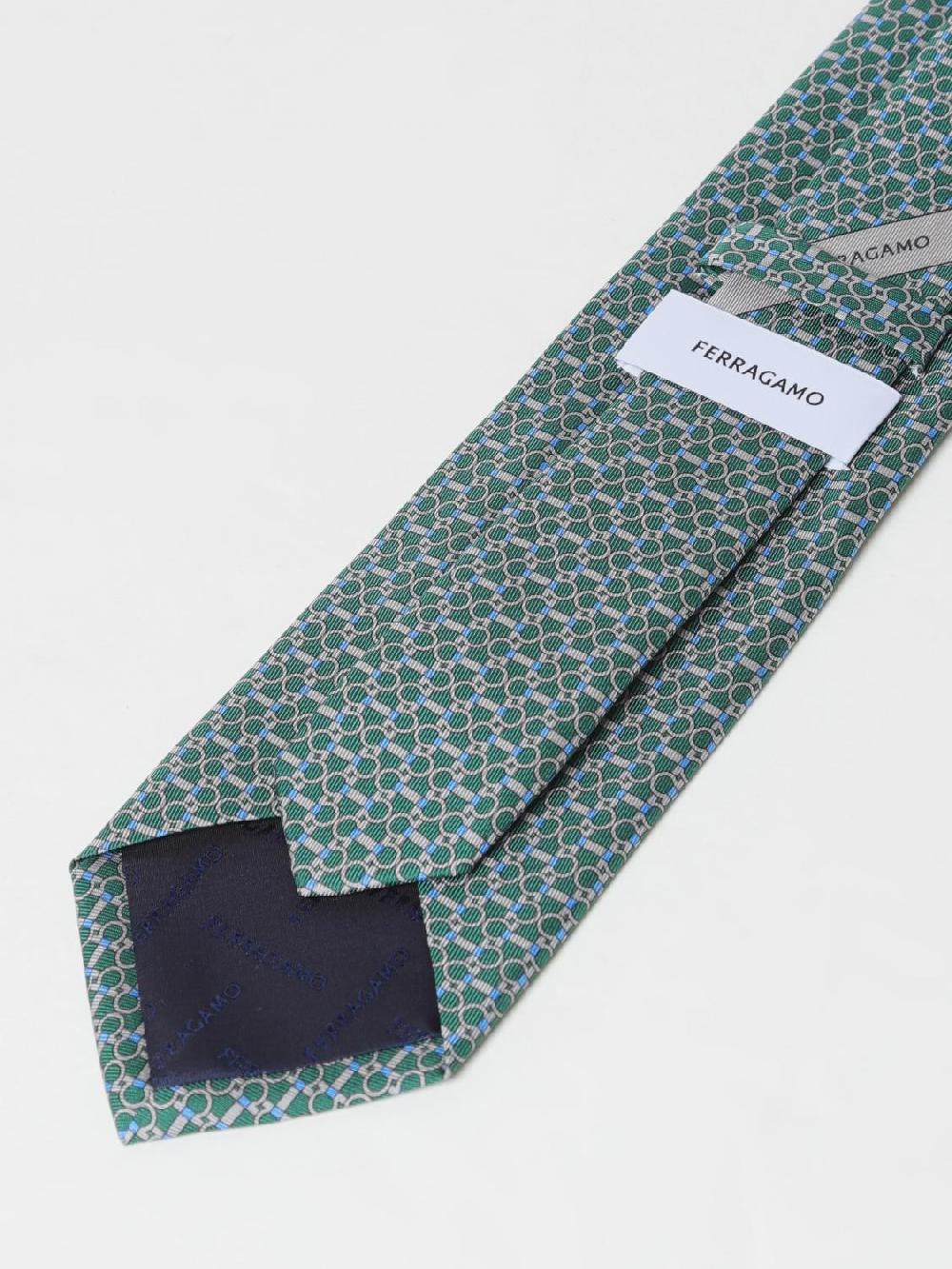 Giglio Cravatta Gancini Ferragamo in seta jacquard Sottocosto