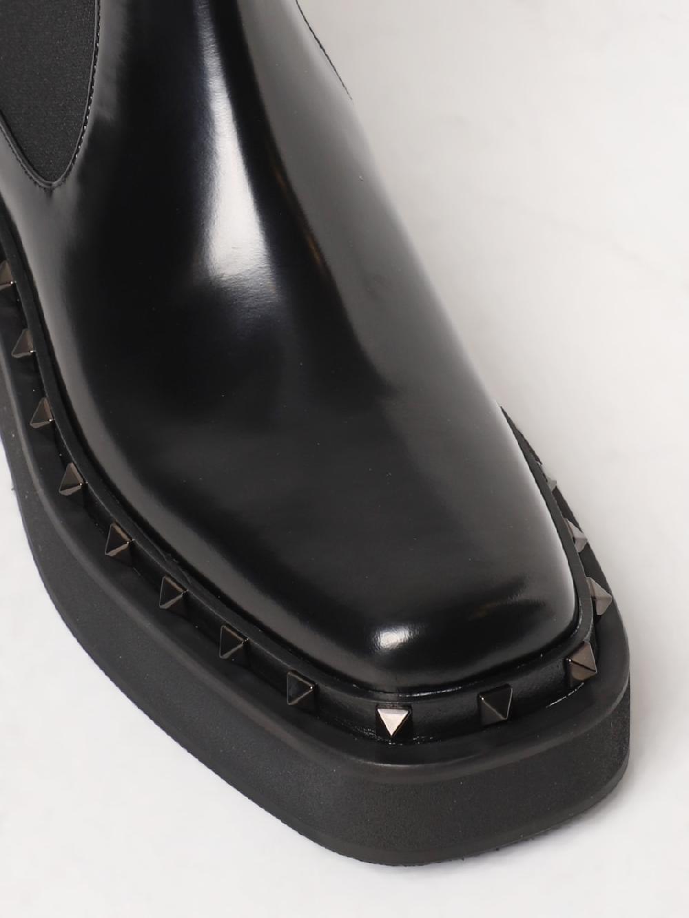 Giglio Stivaletto Valentino Garavani in pelle con Studs Italia