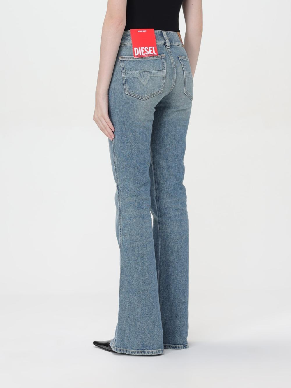 Giglio Jeans svasati D-Hush a vita bassa Diesel Latest stili